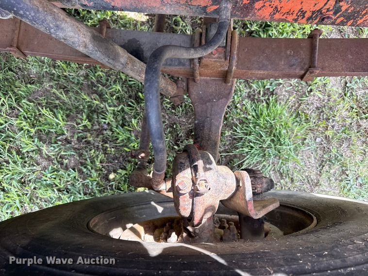 image for item DZ4447 1983 Ford L9000 dump truck