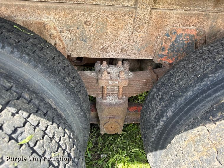 image for item DZ4447 1983 Ford L9000 dump truck