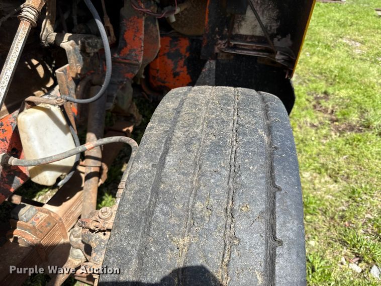 image for item DZ4447 1983 Ford L9000 dump truck