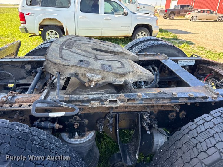 image for item DZ4455 2016 International ProStar Plus semi truck