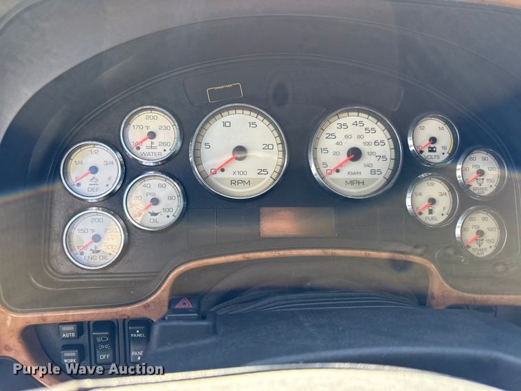 image for item DZ4455 2016 International ProStar Plus semi truck