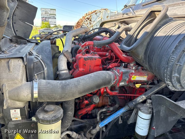 image for item DZ4455 2016 International ProStar Plus semi truck