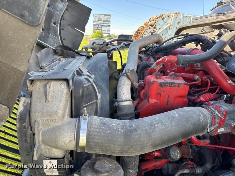 image for item DZ4455 2016 International ProStar Plus semi truck