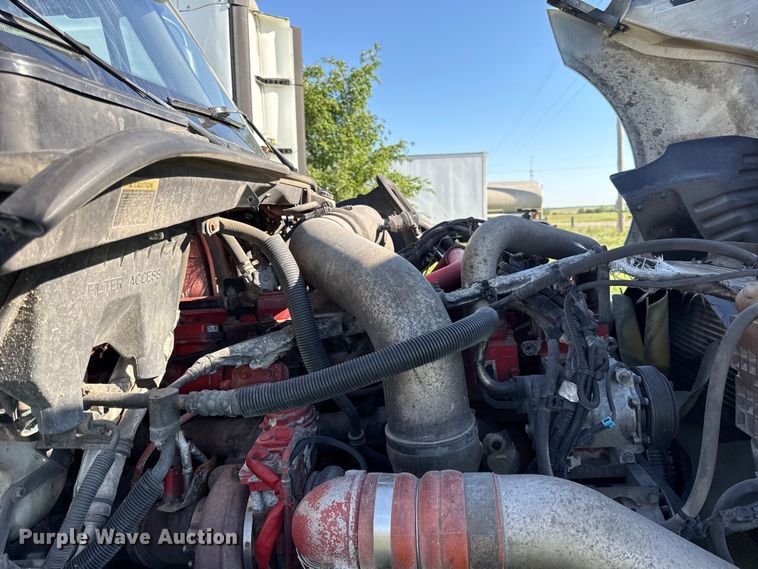 image for item DZ4455 2016 International ProStar Plus semi truck