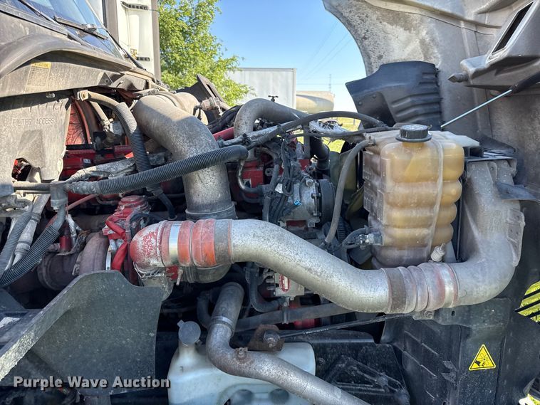 image for item DZ4455 2016 International ProStar Plus semi truck