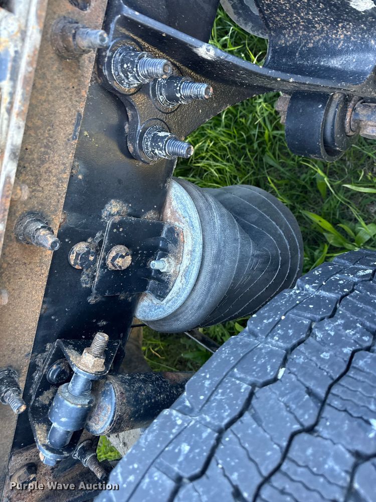 image for item DZ4455 2016 International ProStar Plus semi truck