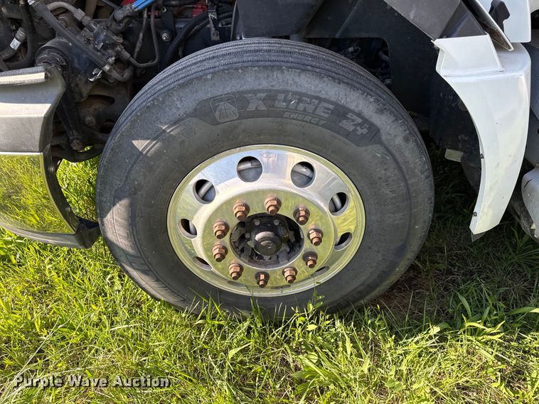 image for item DZ4455 2016 International ProStar Plus semi truck