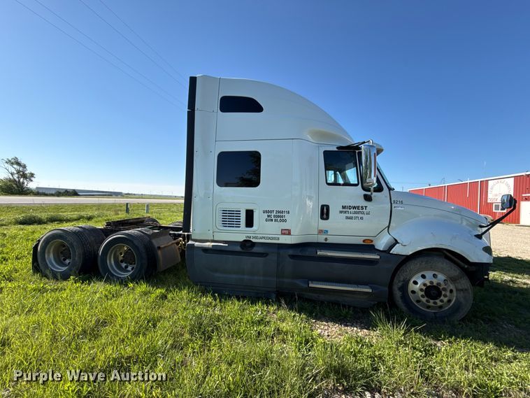 image for item DZ4456 2016 International ProStar Plus semi truck