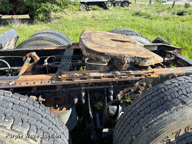 image for item DZ4456 2016 International ProStar Plus semi truck