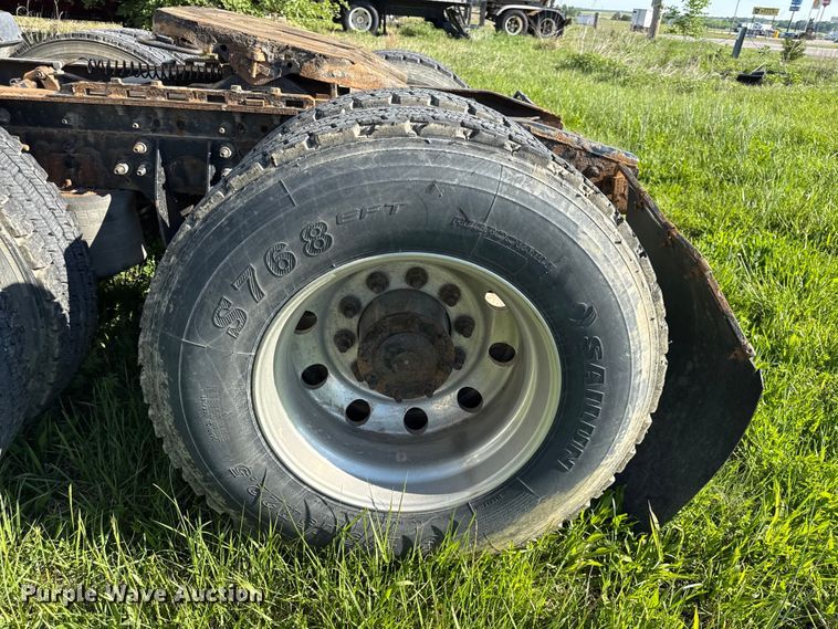 image for item DZ4456 2016 International ProStar Plus semi truck