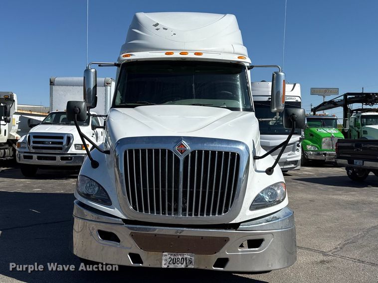 image for item DZ4457 2016 International ProStar Plus semi truck