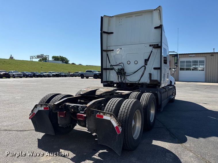 image for item DZ4457 2016 International ProStar Plus semi truck
