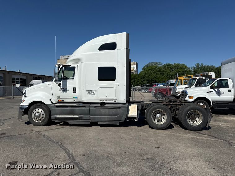 image for item DZ4457 2016 International ProStar Plus semi truck