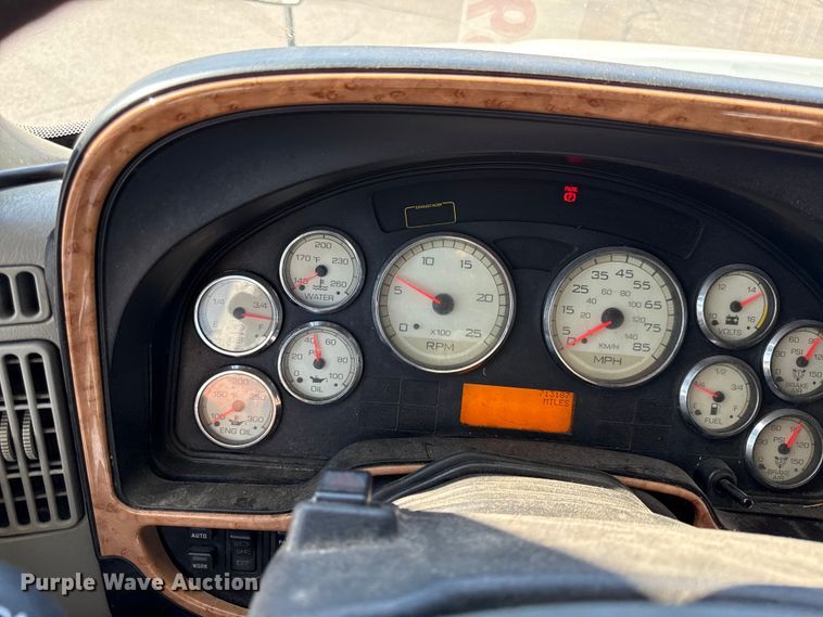 image for item DZ4457 2016 International ProStar Plus semi truck
