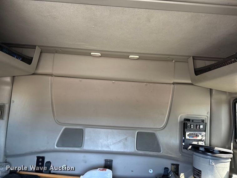 image for item DZ4457 2016 International ProStar Plus semi truck