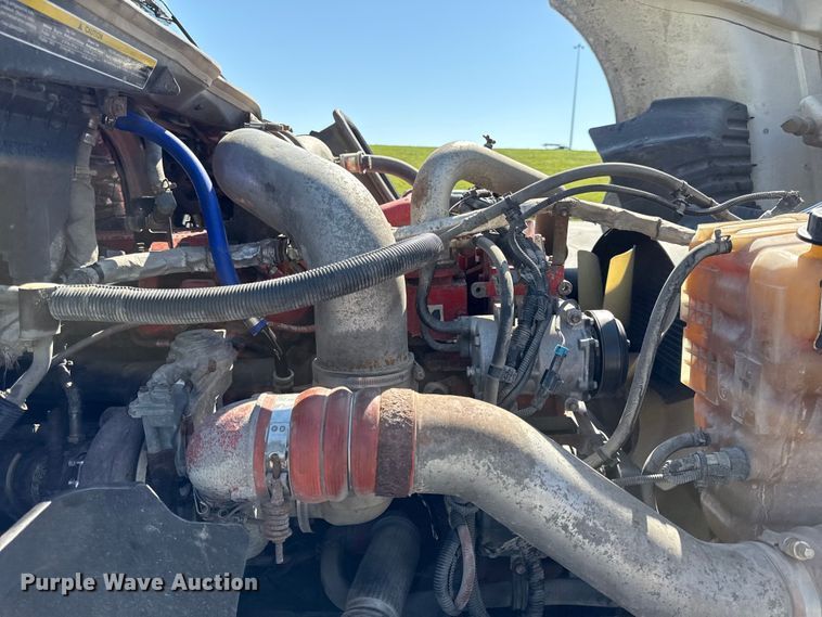 image for item DZ4457 2016 International ProStar Plus semi truck