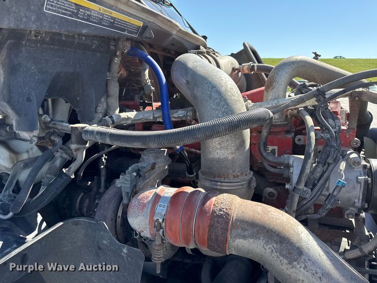 image for item DZ4457 2016 International ProStar Plus semi truck