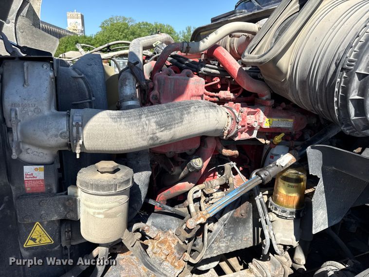 image for item DZ4457 2016 International ProStar Plus semi truck