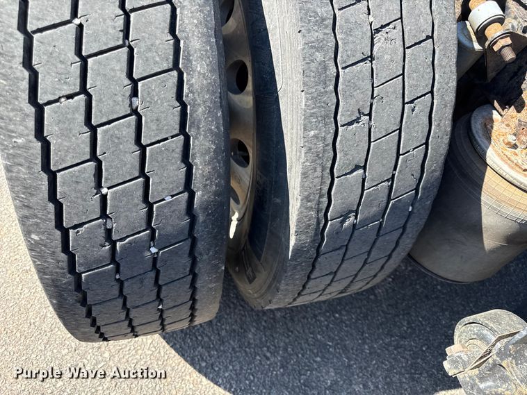 image for item DZ4457 2016 International ProStar Plus semi truck