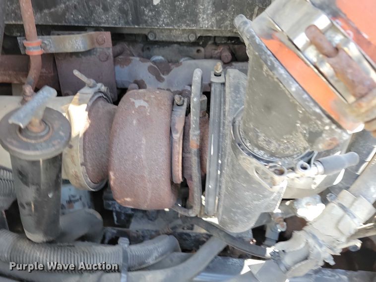 image for item DZ7076 2002 International 9100i semi truck