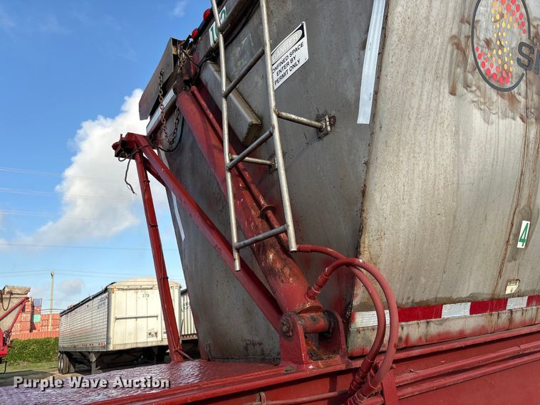 image for item EA7250 1965 Killebrew fertilizer delivery trailer