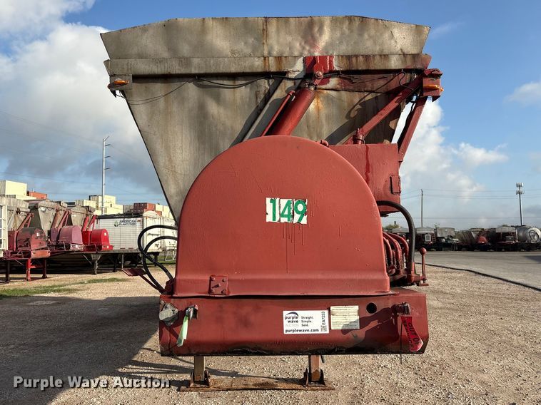 image for item EA7253 1968 Killebrew fertilizer delivery trailer