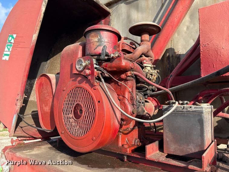 image for item EA7253 1968 Killebrew fertilizer delivery trailer