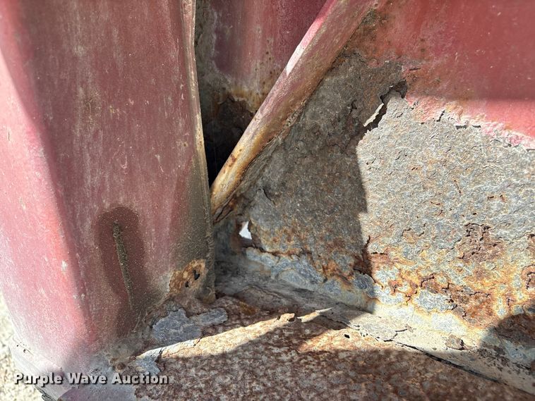 image for item EA7258 1987 Aztec drop deck equipment trailer