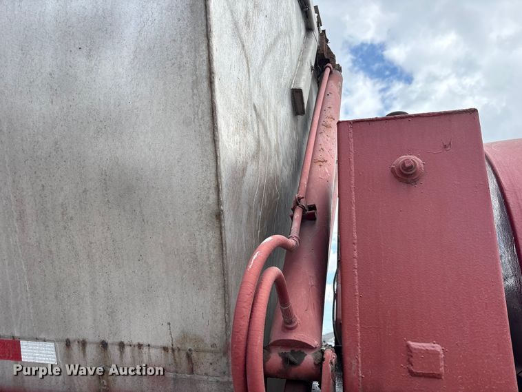 image for item EA7265 1979 Killebrew fertilizer delivery trailer