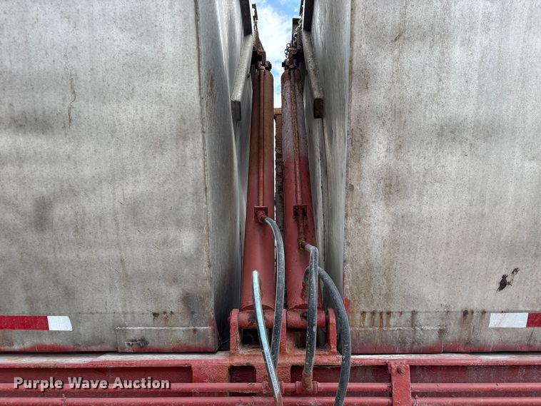 image for item EA7265 1979 Killebrew fertilizer delivery trailer
