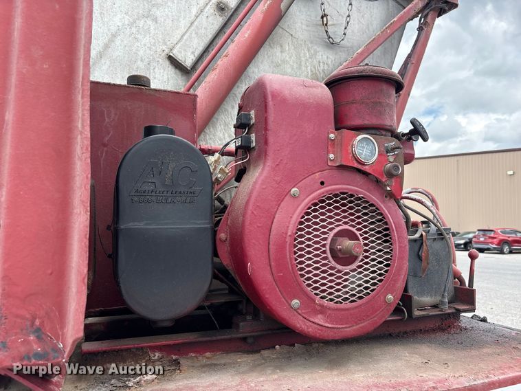 image for item EA7265 1979 Killebrew fertilizer delivery trailer