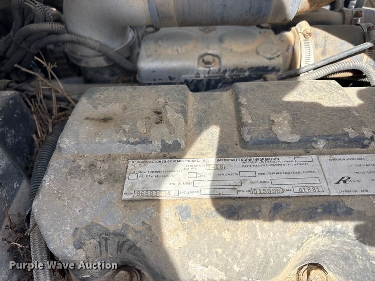 image for item EA7962 2007 Mack CV713 semi truck