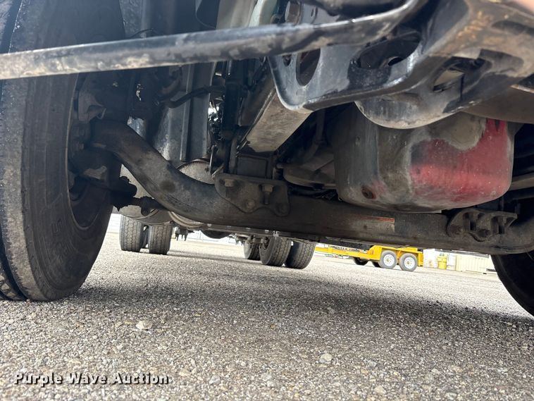 image for item EC4348 2016 International Prostar semi truck