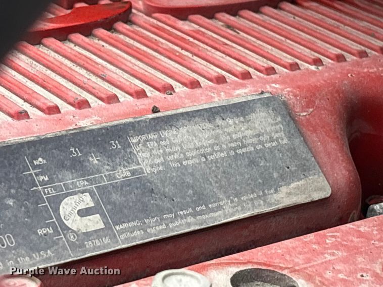 image for item EC4348 2016 International Prostar semi truck