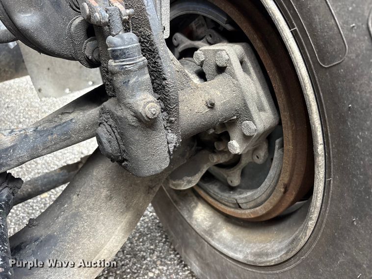 image for item EC4348 2016 International Prostar semi truck