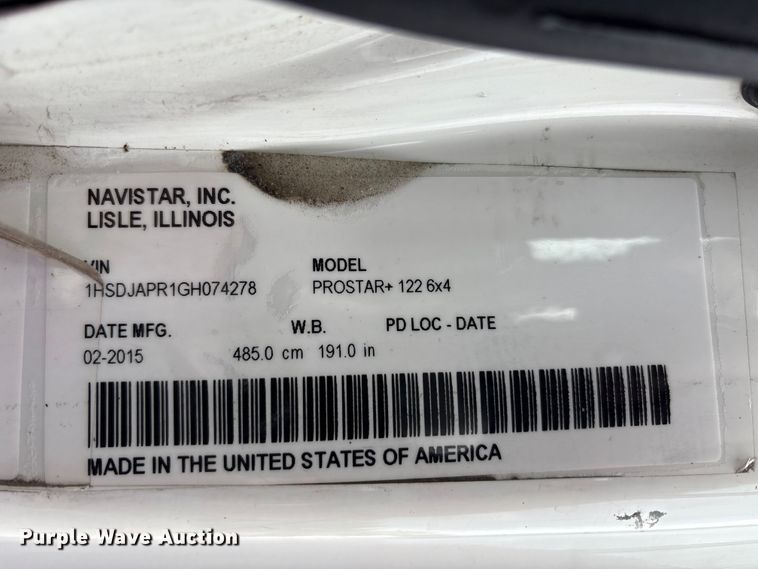 image for item EC4348 2016 International Prostar semi truck