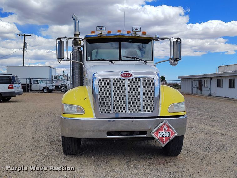 image for item ED0096 2008 Peterbilt 335 fuel truck