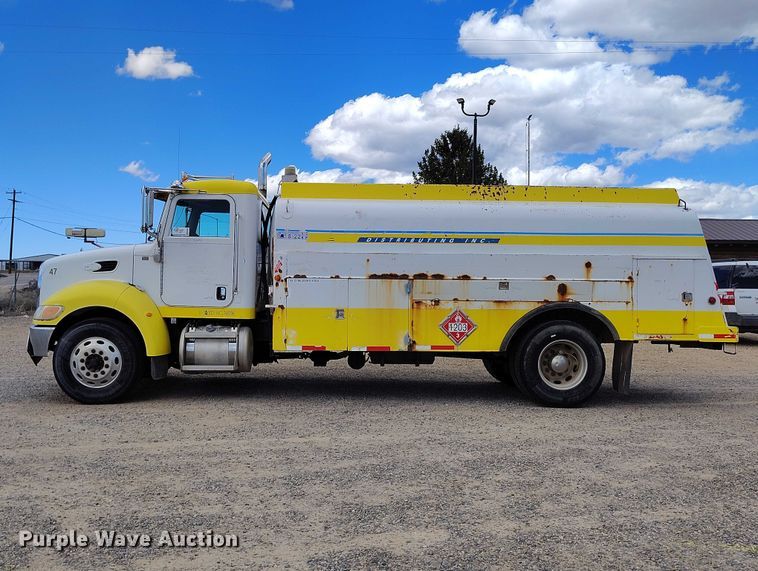 image for item ED0096 2008 Peterbilt 335 fuel truck