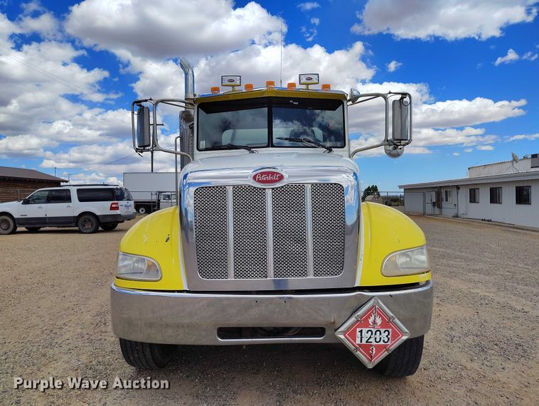 image for item ED0096 2008 Peterbilt 335 fuel truck