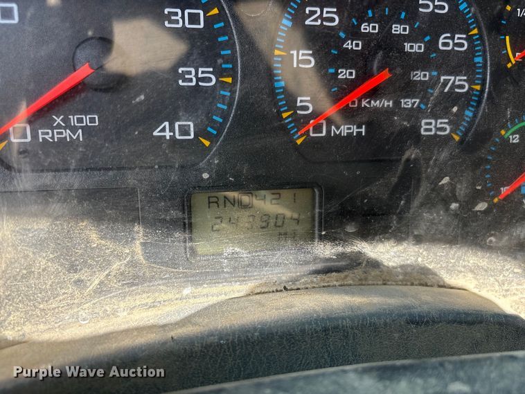 image for item EF1049 2007 International 4300 flatbed truck