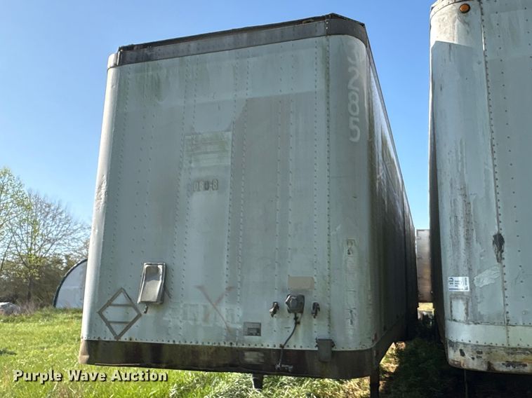 image for item EF1071 1984 Lufkin dry van trailer