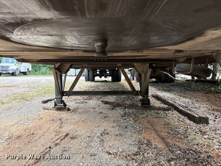 image for item EF1117 2005 Dorsey AIDTLS dry van trailer