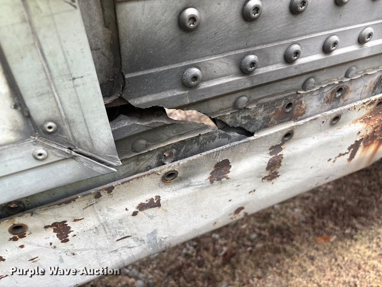 image for item EF1117 2005 Dorsey AIDTLS dry van trailer