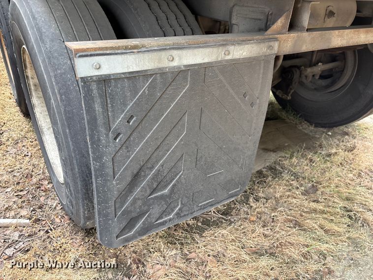 image for item EF1117 2005 Dorsey AIDTLS dry van trailer
