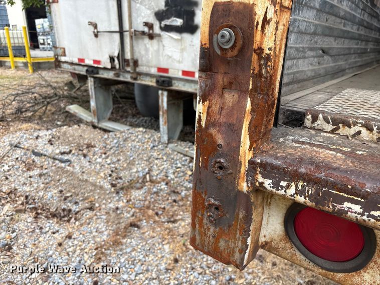 image for item EF1117 2005 Dorsey AIDTLS dry van trailer