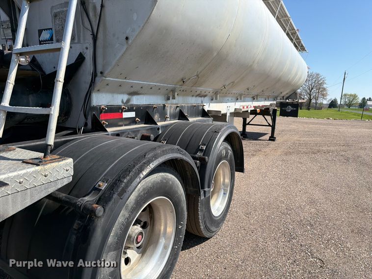 image for item EF2468 2004 Warren Manufacturing, Inc. feed delivery trailer