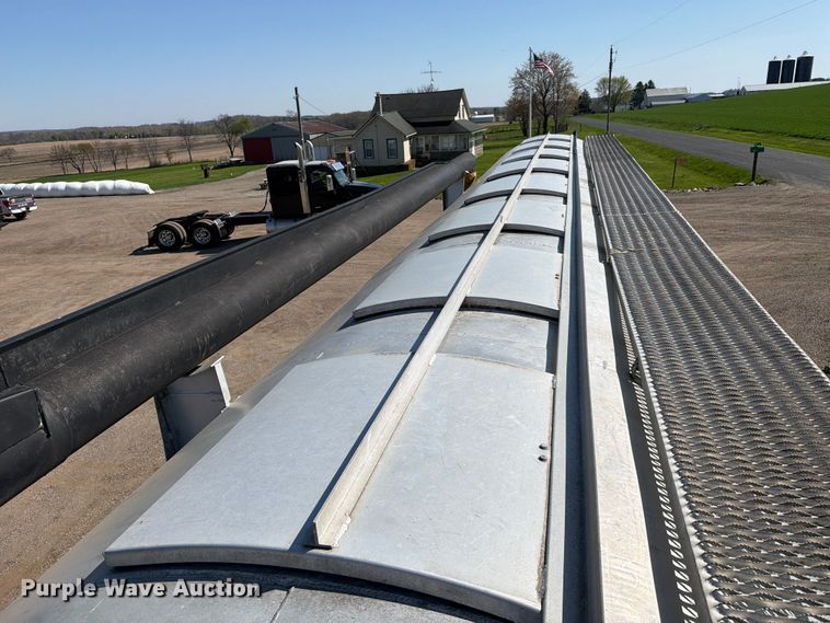 image for item EF2468 2004 Warren Manufacturing, Inc. feed delivery trailer