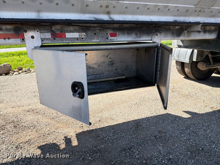 image for item EF2468 2004 Warren Manufacturing, Inc. feed delivery trailer