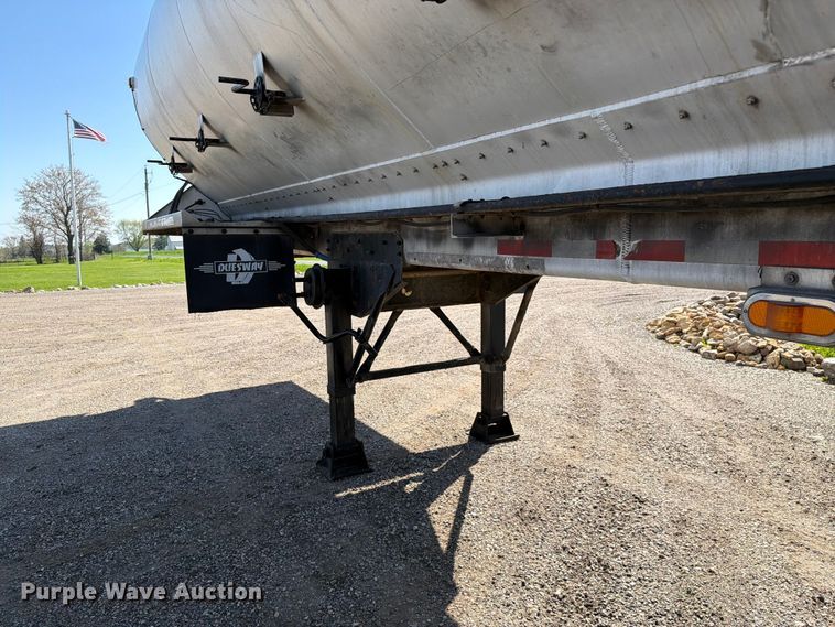 image for item EF2468 2004 Warren Manufacturing, Inc. feed delivery trailer