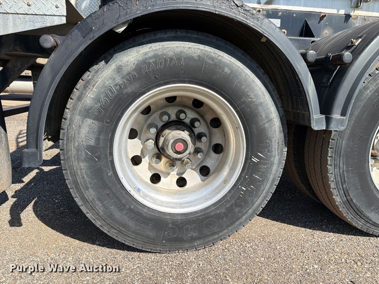 image for item EF2468 2004 Warren Manufacturing, Inc. feed delivery trailer